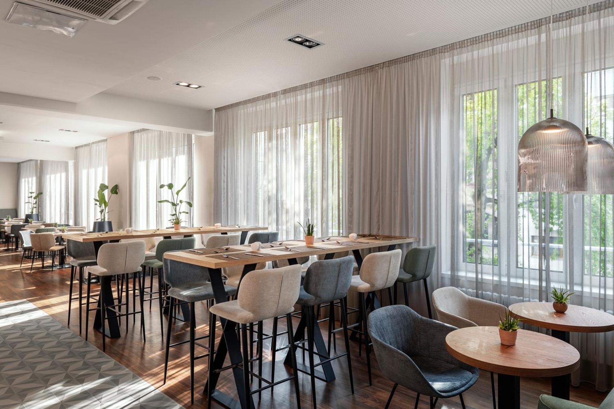 Hotel Nh Kurfuerstendamm 4*