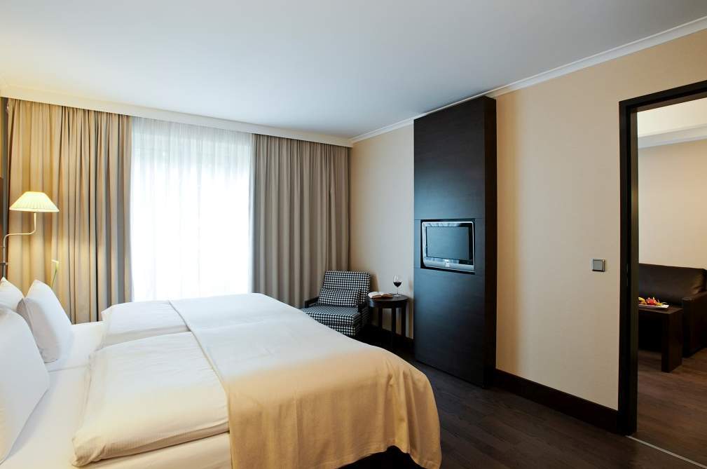 Hotel Nh Kurfuerstendamm 4*